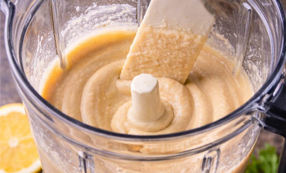 Authentic Classic Hummus with Crispy Pita Chips